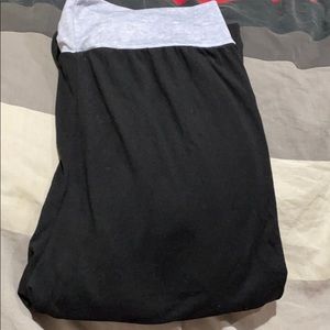 Black yoga pants